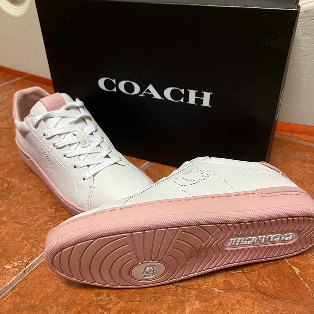 Coach Lowline Leather Sneakers